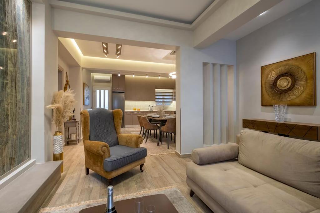 Maison De Luxx A10, Cozy Apartment With Garden In Larissa Exterior photo